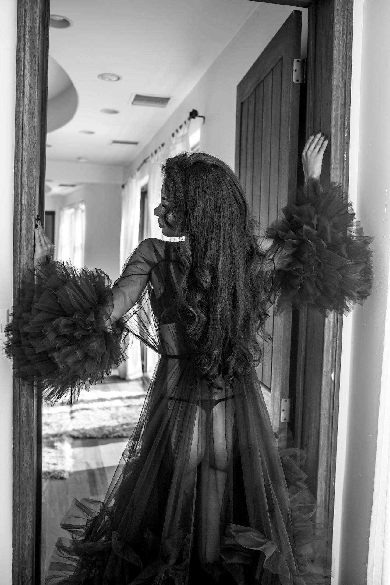Luxury Kelsey Black Tulle Bridal Robe