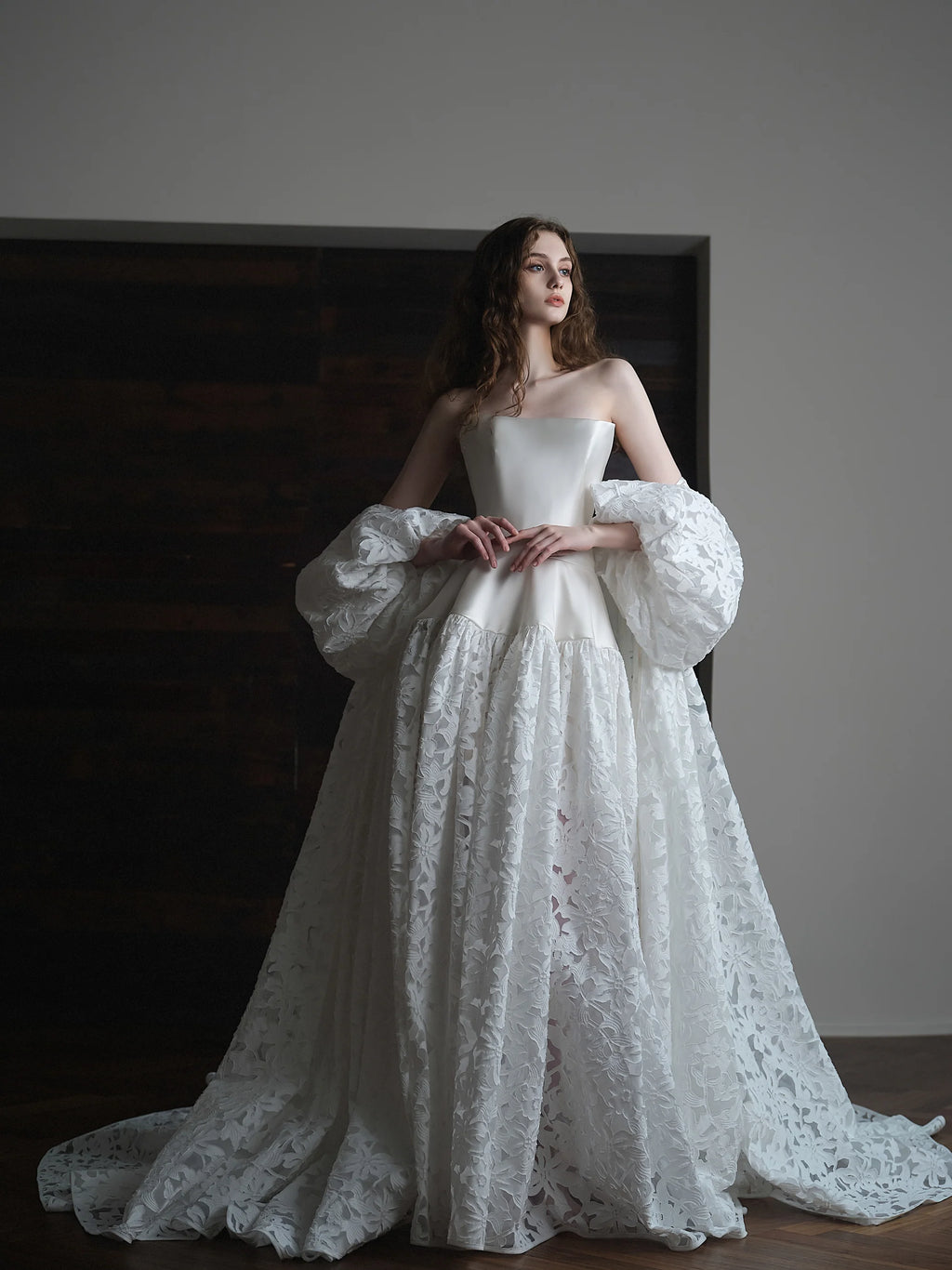 AMUSEE LUXURY BRIDAL CAPE