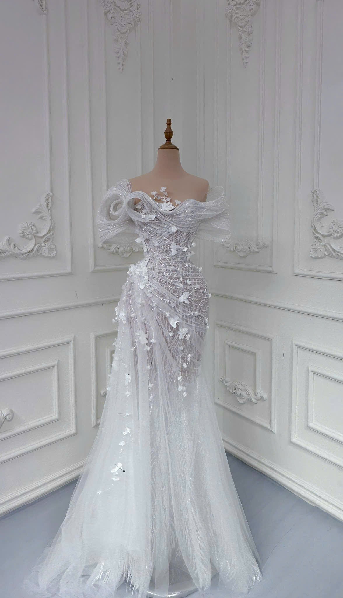ÉTOILE Sculpured Couture Gown