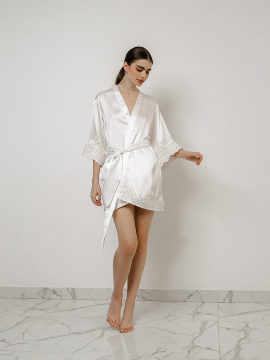 Daphne Lace Angel Sleeve Robe