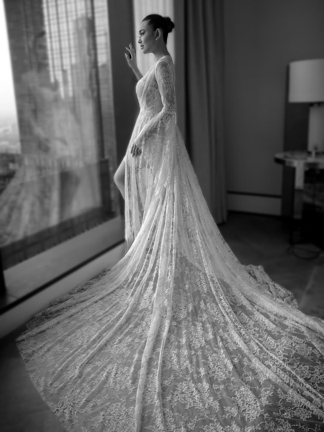 MADELENA LACE BRIDAL ROBE