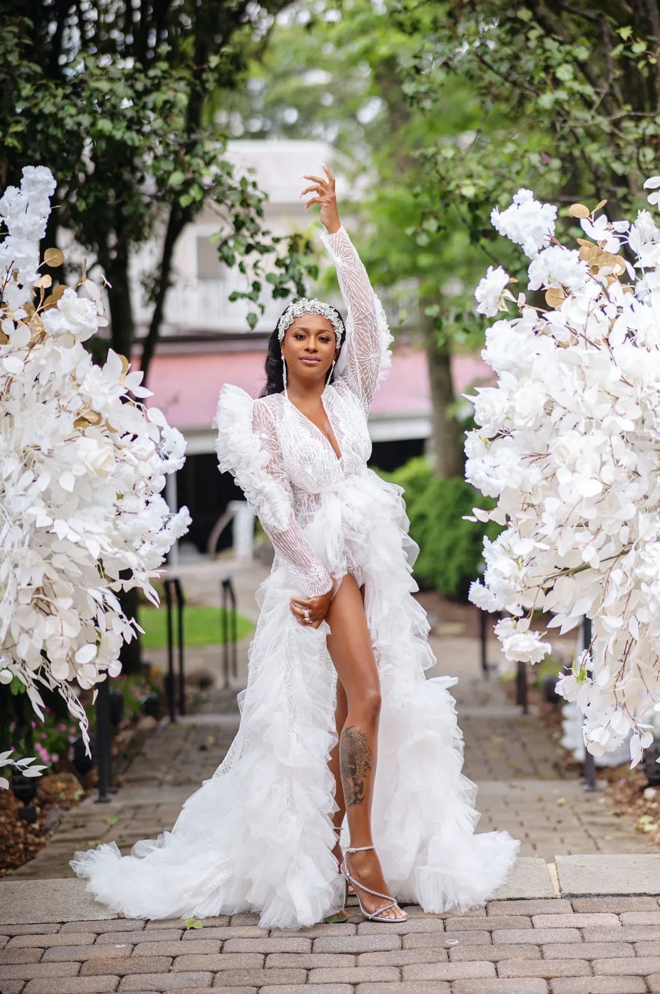 VIVIANA Luxury Bridal Robe with Puffy Sleeves