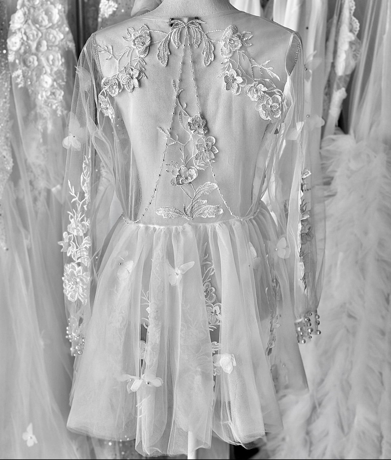 MELANIA Short Lace Bridal Robe