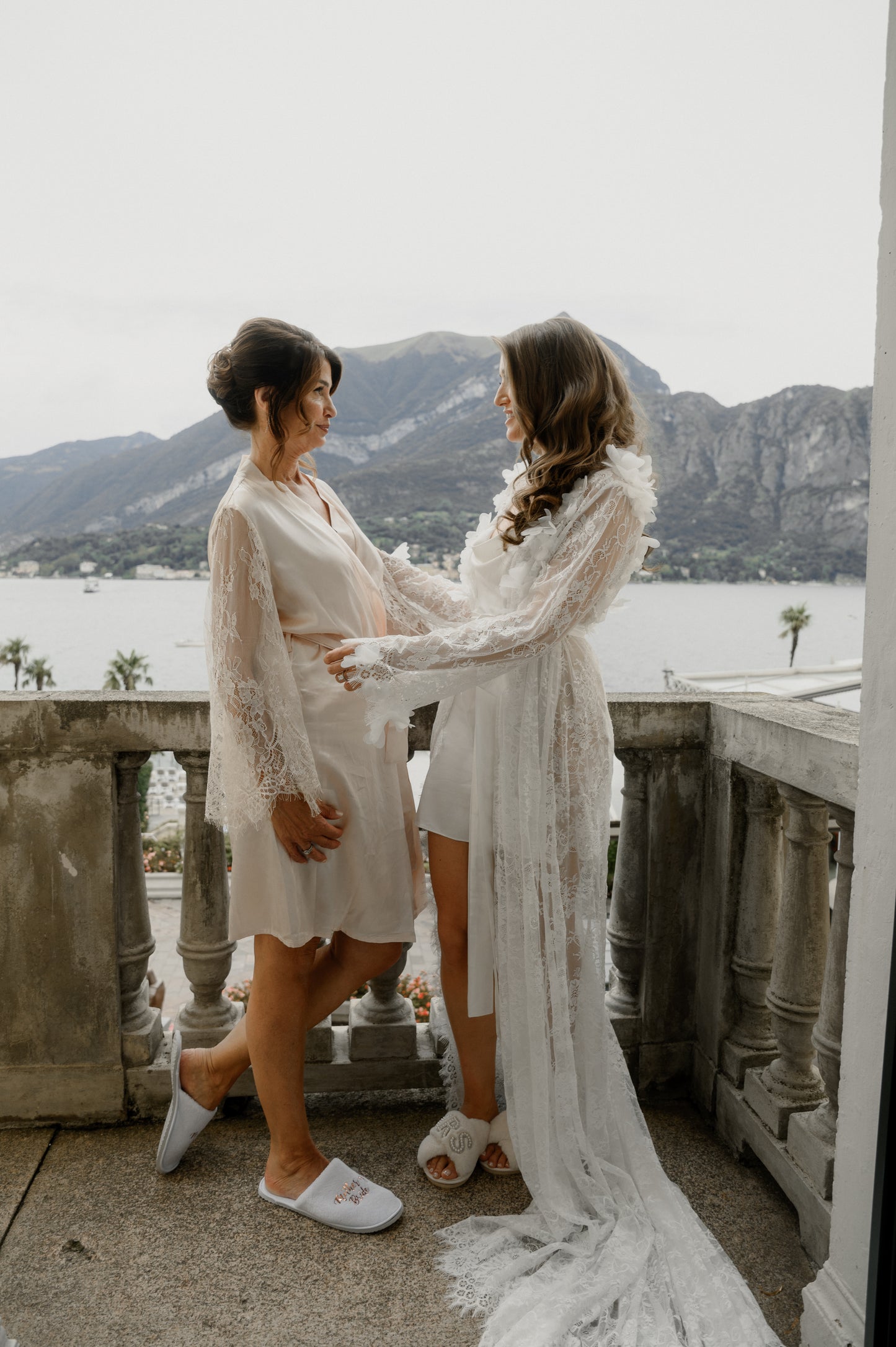 POLINA lace bridal robe with train