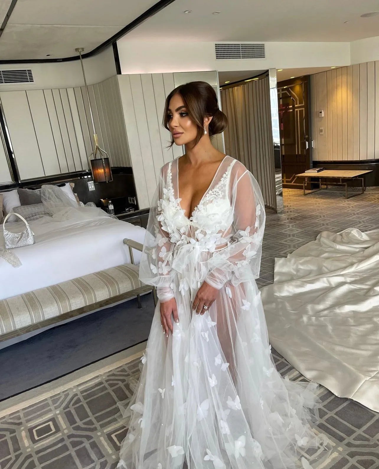 Luxury Bridal Robe for Getting Ready Wedding Morning XS / Standard (4–6 weeks) Luxury Bridal Robe for Getting Ready Wedding Morning XS / Standard (4–6 weeks)
