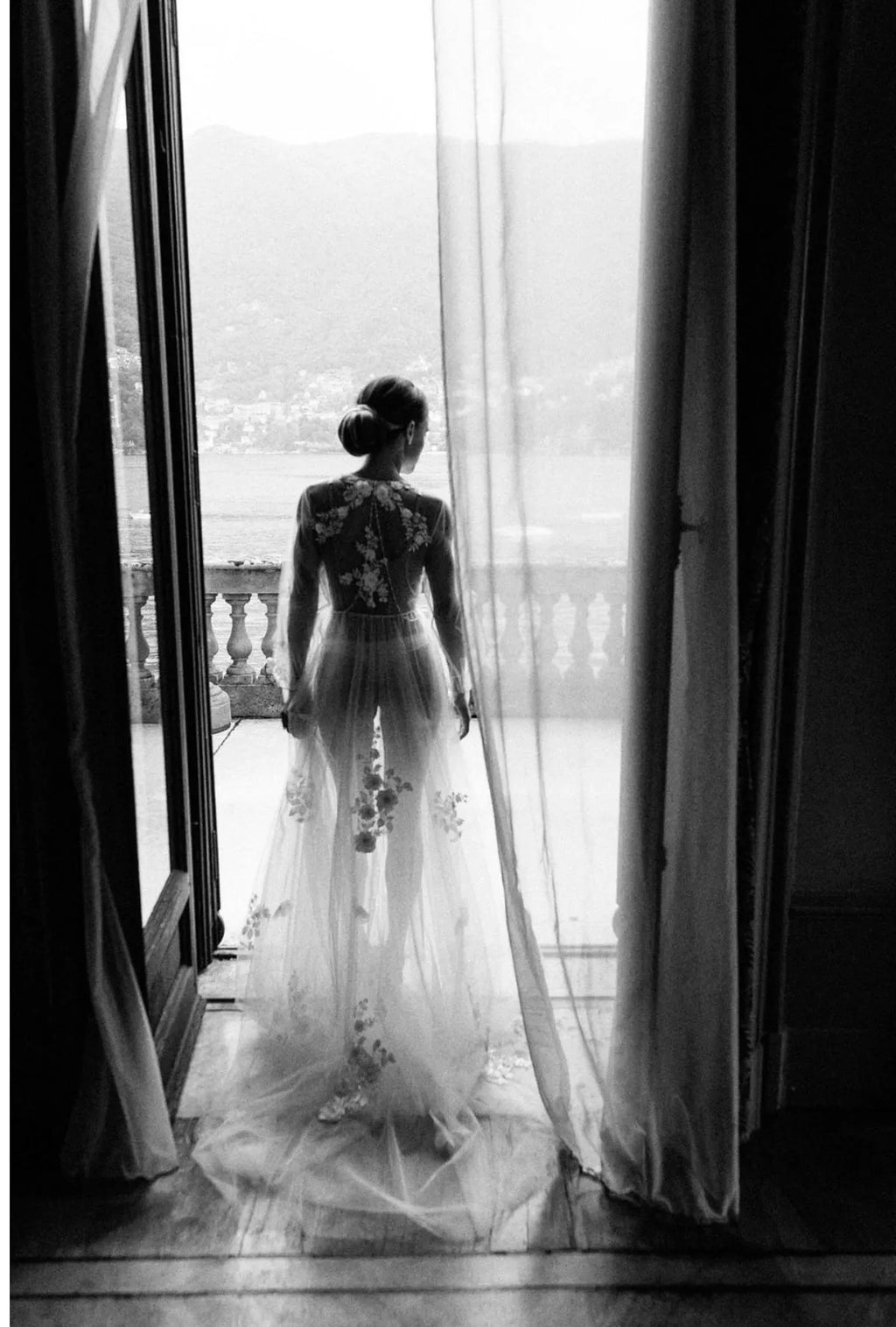 Luxury Angel Wedding Robe – The Perfect Bridal Dressing Gown