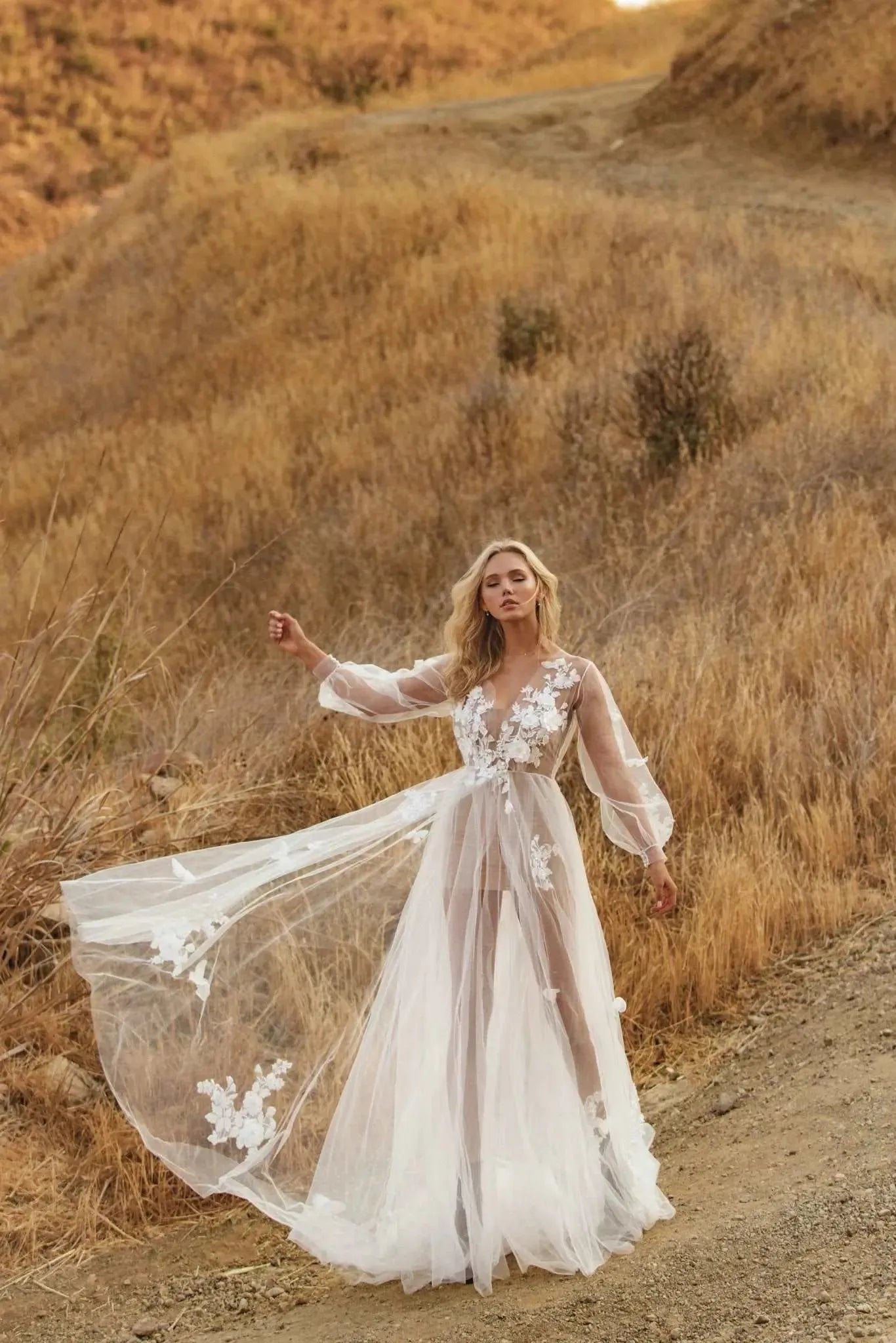 Luxury Angel Wedding Robe – The Perfect Bridal Dressing Gown