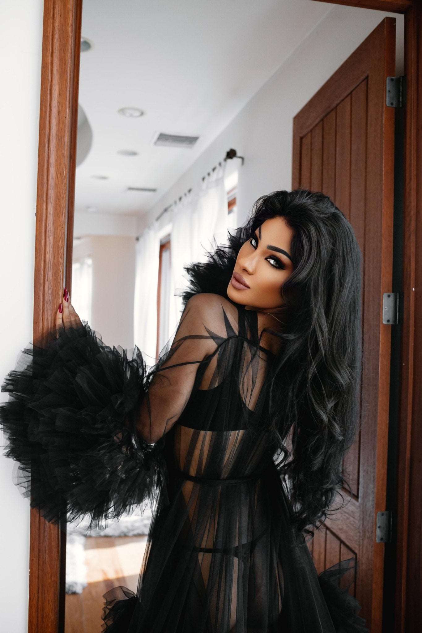 KELSEY BLACK FLUFFY ROBE